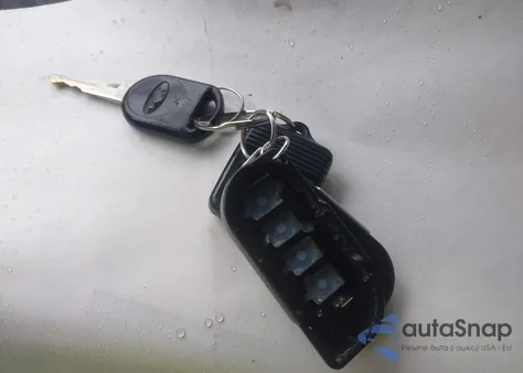 2010 Ford Focus Ses из США, поврежденный, VIN 1FAHP3GN4AW134094